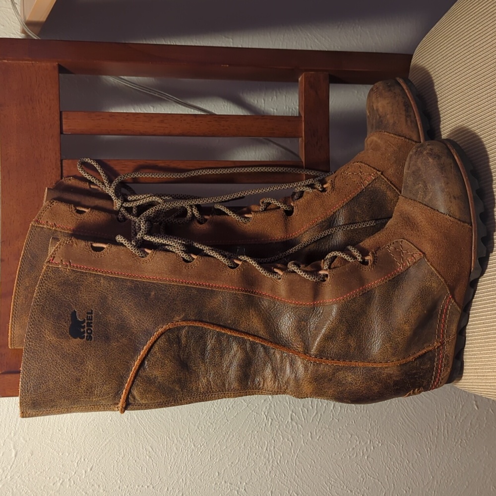 Sorel waterproof Joan of Arc lace up boot W 7.5